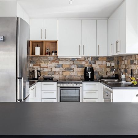 The Black Marble - Sea View, 2Br, 2Ba By Bnc Αθήνα Εξωτερικό φωτογραφία